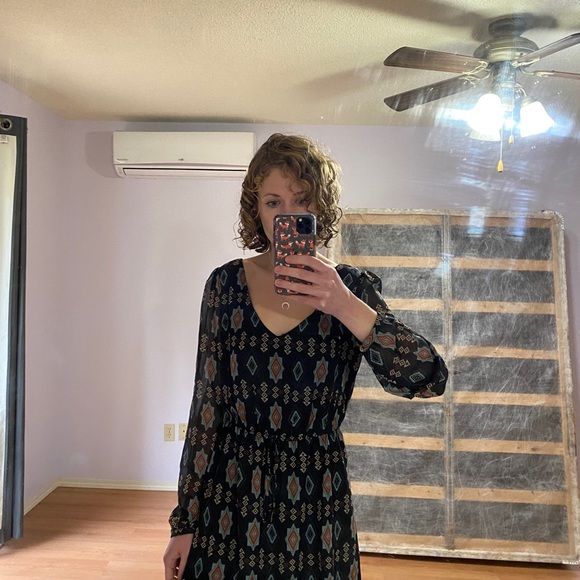 Long sleeve geometric dress - medium - Picture 3 of 3